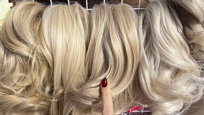 Messy Bun Scrunchie - FIVE MINUTES BEAUTYHair extensions